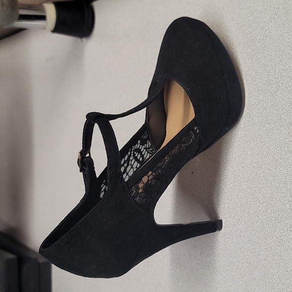 Call It Spring Heels - Picture 4 of 9